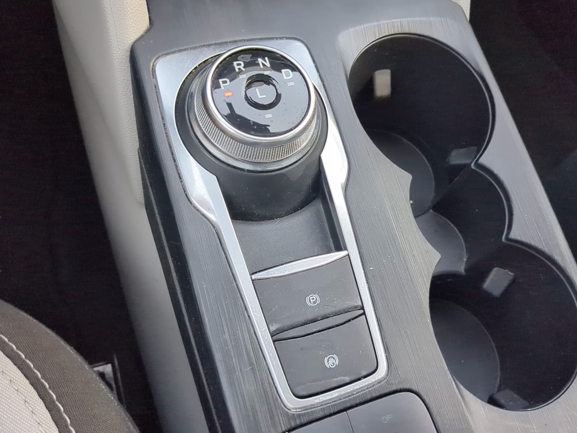 2024 Agate Black Metallic Ford Escape Active FWD SUV