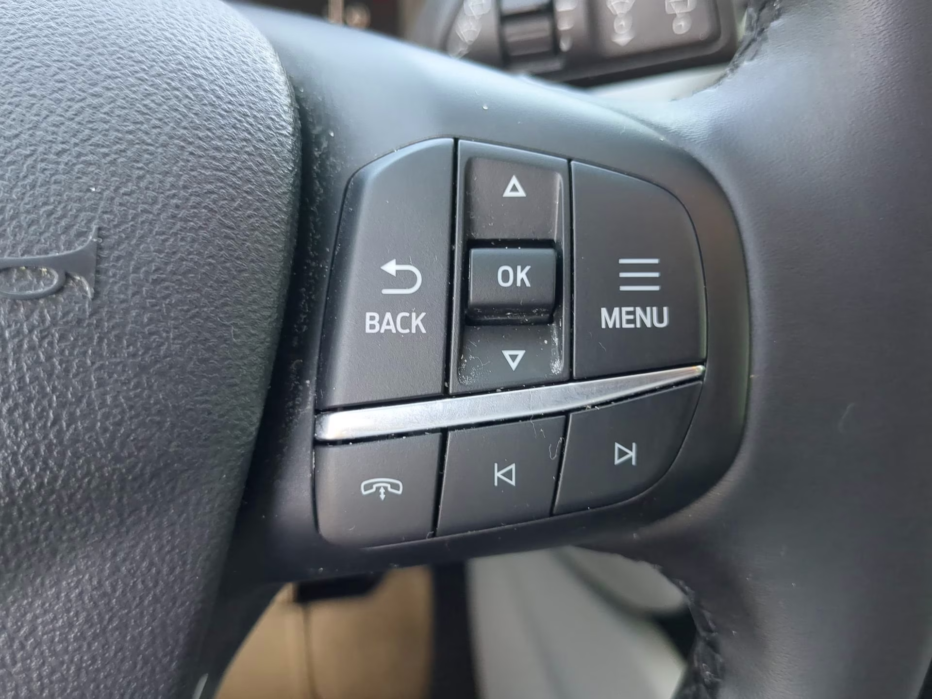 2024 Agate Black Metallic Ford Escape Active FWD SUV