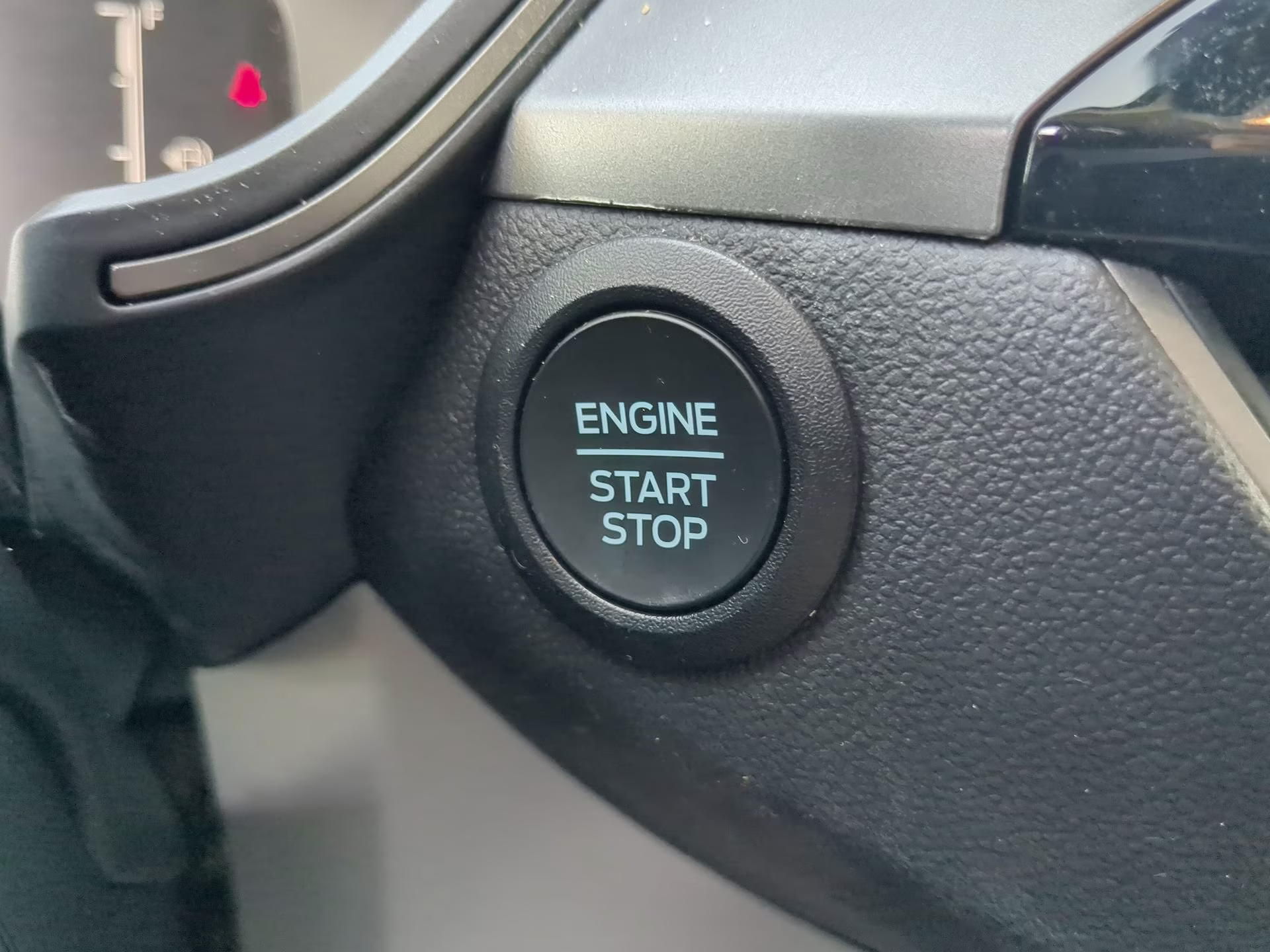 2024 Agate Black Metallic Ford Escape Active FWD SUV