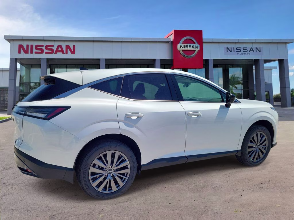 2026 Everest White Pearl Tricoat Nissan Murano SL AWD SUV