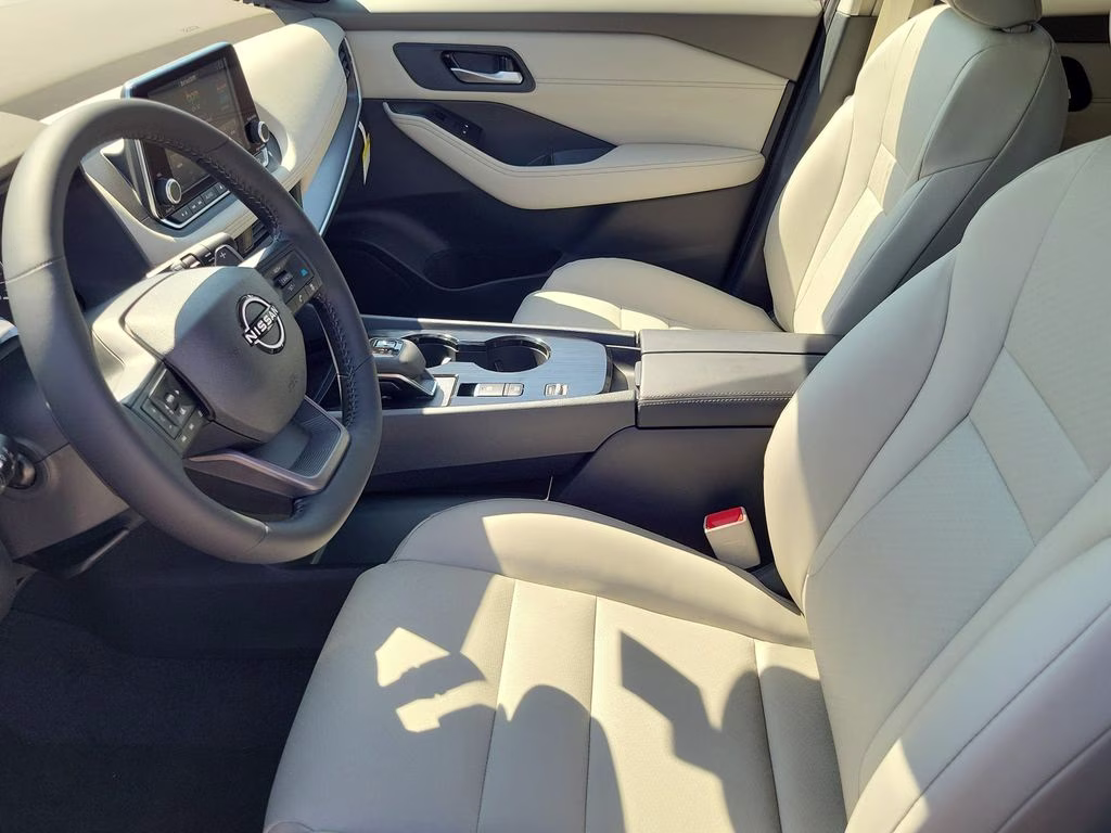 2026 Obsidian Green Nissan Rogue Dark Armor FWD SUV