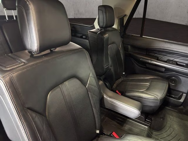 2021 Black Ford Expedition Max Platinum 4X4 SUV