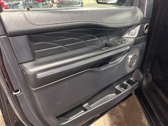 2021 Black Ford Expedition Max Platinum 4X4 SUV
