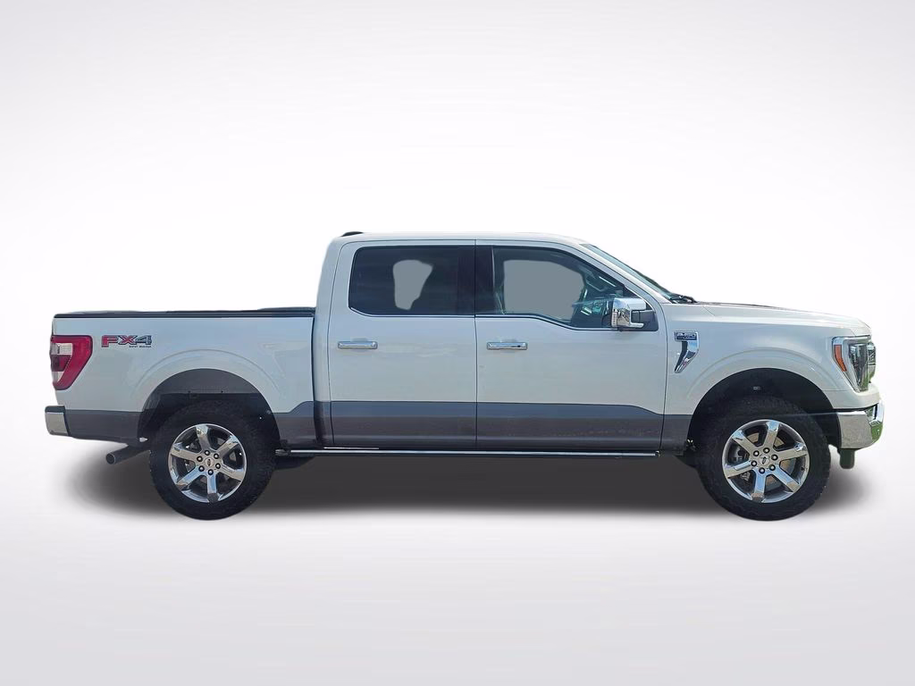 2023 Star White Metallic Tri-Coat Ford F-150 Lariat 4X4 Truck