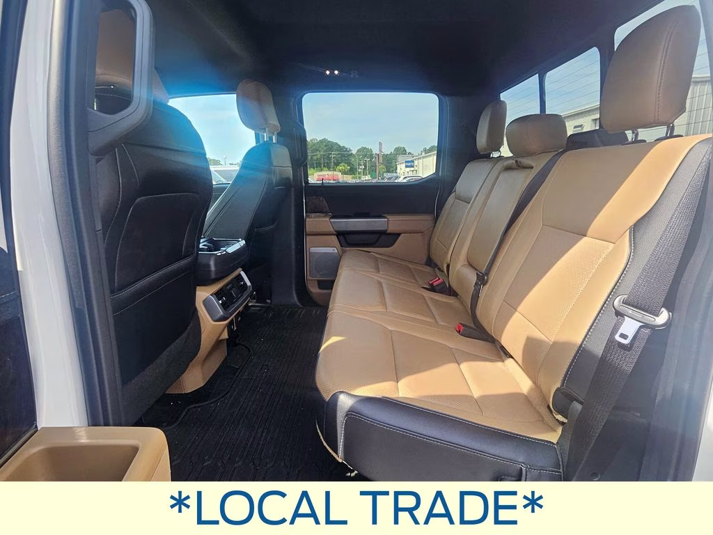 2023 Star White Metallic Tri-Coat Ford F-150 Lariat 4X4 Truck