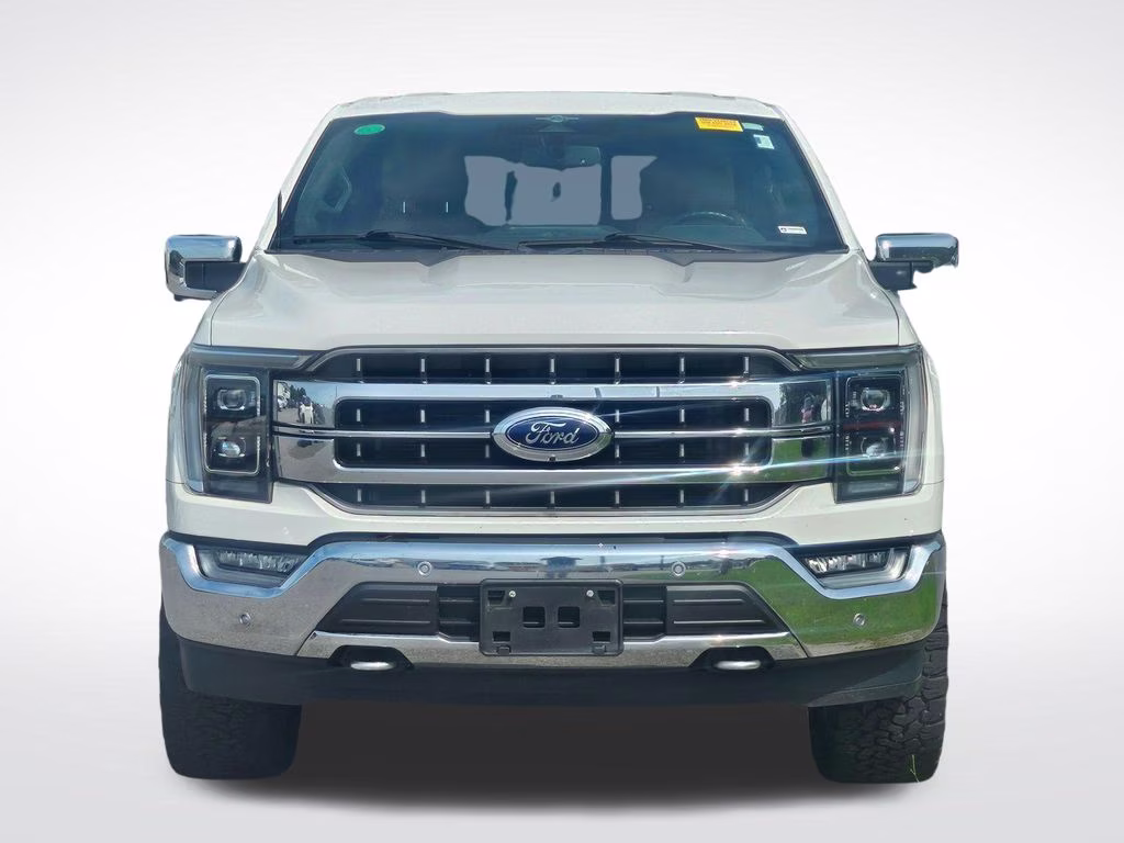 2023 Star White Metallic Tri-Coat Ford F-150 Lariat 4X4 Truck