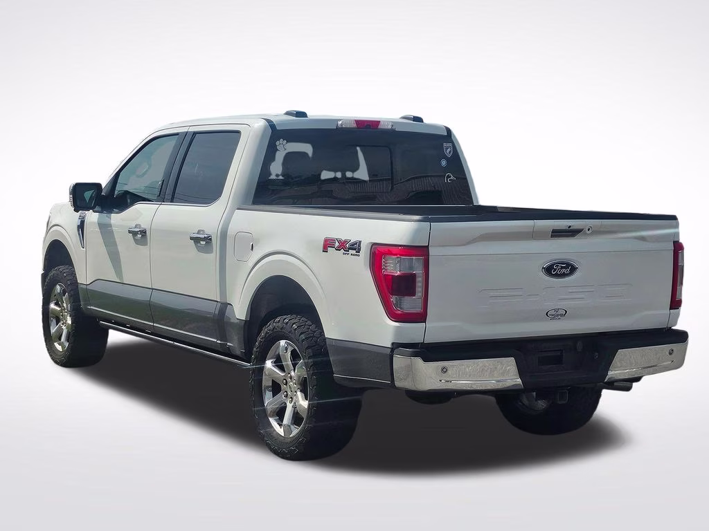 2023 Star White Metallic Tri-Coat Ford F-150 Lariat 4X4 Truck