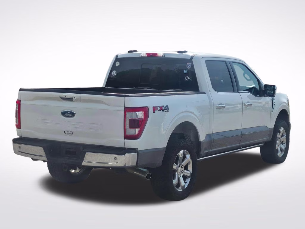 2023 Star White Metallic Tri-Coat Ford F-150 Lariat 4X4 Truck