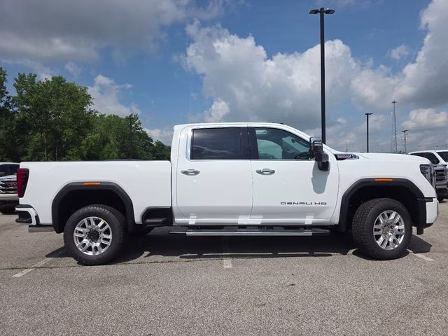 2026 Summit White GMC Sierra 2500HD Denali 4X4 Truck