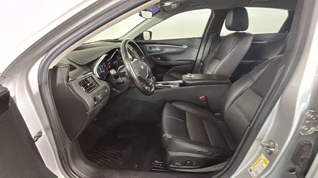 2018 Silver Ice Metallic Chevrolet Impala LT FWD Sedan