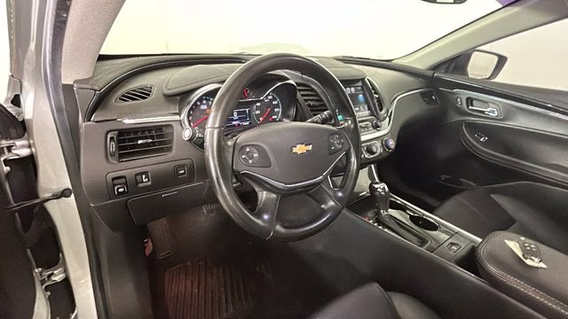 2018 Silver Ice Metallic Chevrolet Impala LT FWD Sedan