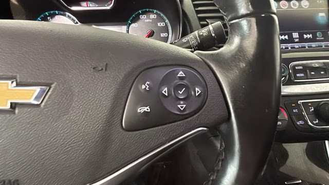 2018 Silver Ice Metallic Chevrolet Impala LT FWD Sedan