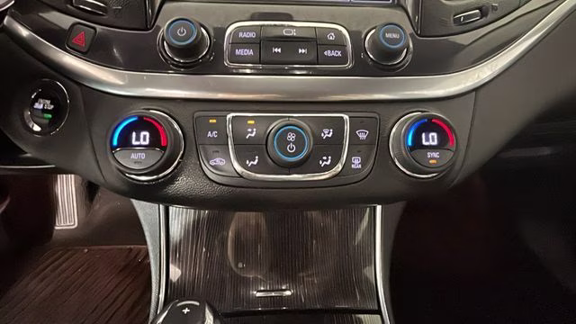 2018 Silver Ice Metallic Chevrolet Impala LT FWD Sedan