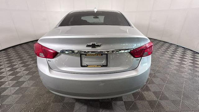 2018 Silver Ice Metallic Chevrolet Impala LT FWD Sedan