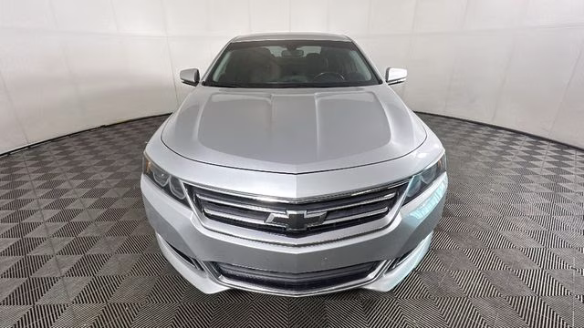 2018 Silver Ice Metallic Chevrolet Impala LT FWD Sedan
