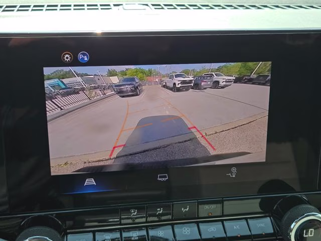 2026 White Sands Chevrolet Colorado Trail Boss 4X4 Truck