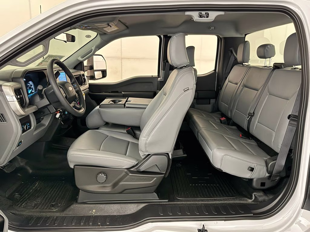 2026 Oxford White Ford Super Duty F-250 SRW XL RWD Truck