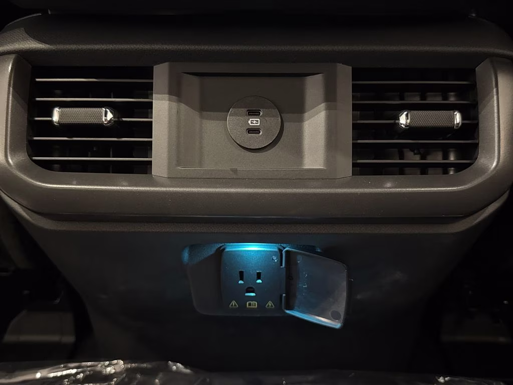 2026 Avalanche Ford F-150 Lariat 4X4 Truck