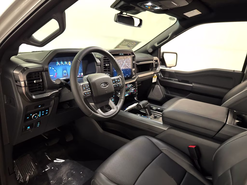 2026 Avalanche Ford F-150 Lariat 4X4 Truck