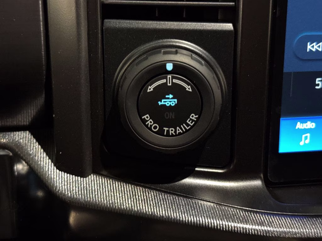 2026 Avalanche Ford F-150 Lariat 4X4 Truck