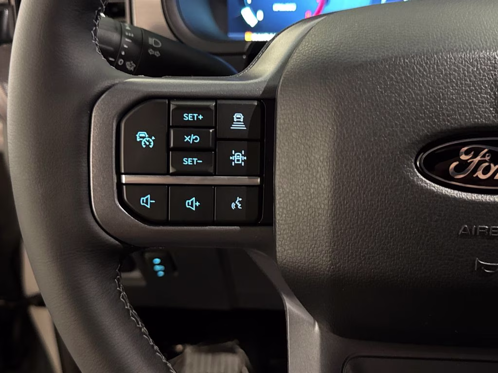 2026 Avalanche Ford F-150 Lariat 4X4 Truck