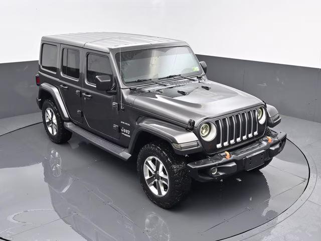 2019 Granite Crystal Metallic Clearcoat Jeep Wrangler Unlimited Sahara 4X4 SUV