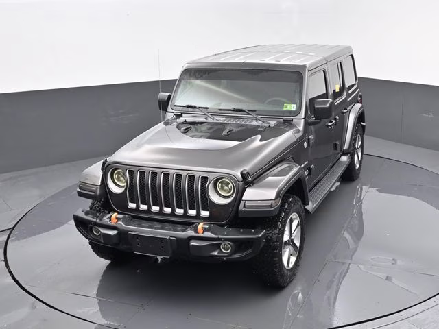 2019 Granite Crystal Metallic Clearcoat Jeep Wrangler Unlimited Sahara 4X4 SUV