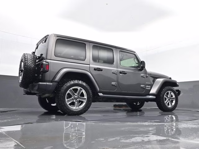 2019 Granite Crystal Metallic Clearcoat Jeep Wrangler Unlimited Sahara 4X4 SUV