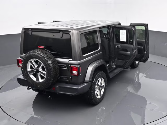 2019 Granite Crystal Metallic Clearcoat Jeep Wrangler Unlimited Sahara 4X4 SUV