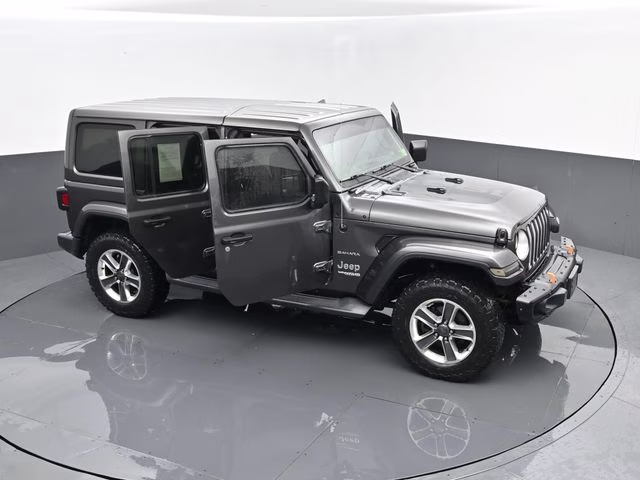 2019 Granite Crystal Metallic Clearcoat Jeep Wrangler Unlimited Sahara 4X4 SUV