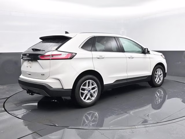 2021 White Metallic Ford Edge SEL AWD SUV