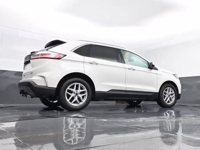 2021 White Metallic Ford Edge SEL AWD SUV