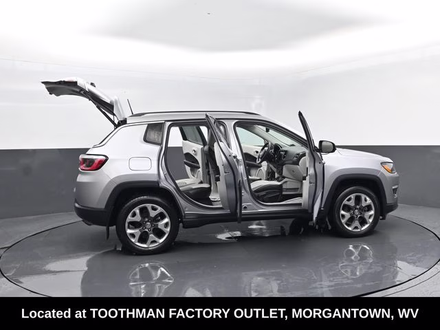 2019 Billet Silver Metallic Clearcoat Jeep Compass Limited 4X4 SUV