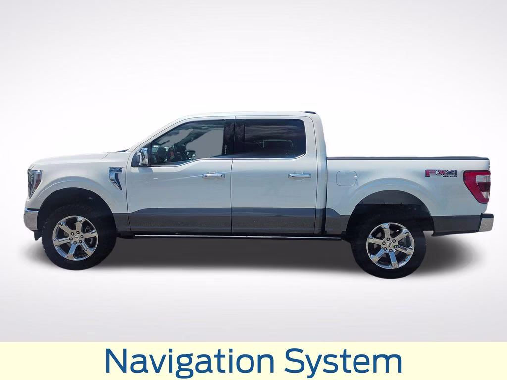 2023 Star White Metallic Tri-Coat Ford F-150 Lariat 4X4 Truck