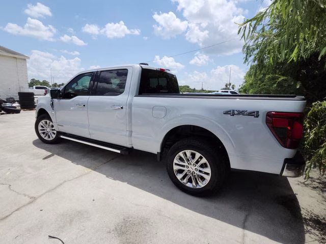 2025 White Metallic Ford F-150 XLT 4X4 Truck