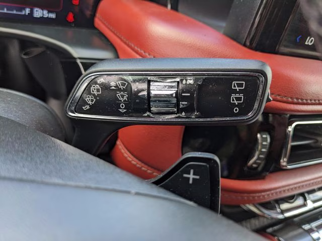 2025 White Metallic Lincoln Aviator Reserve AWD SUV