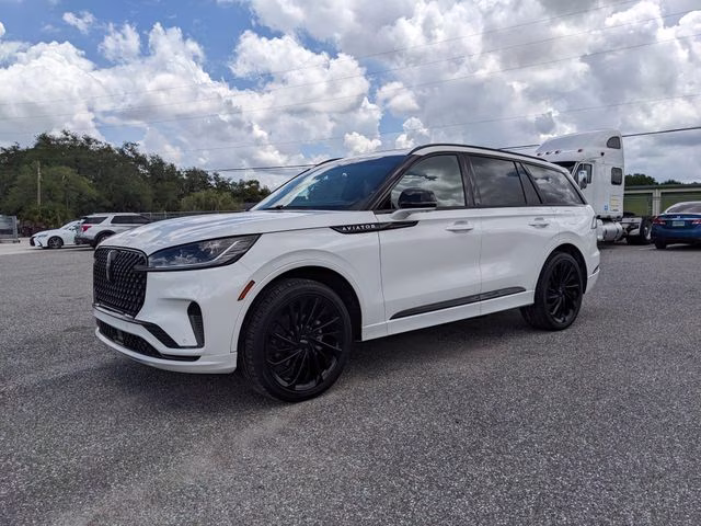 2025 White Metallic Lincoln Aviator Reserve AWD SUV