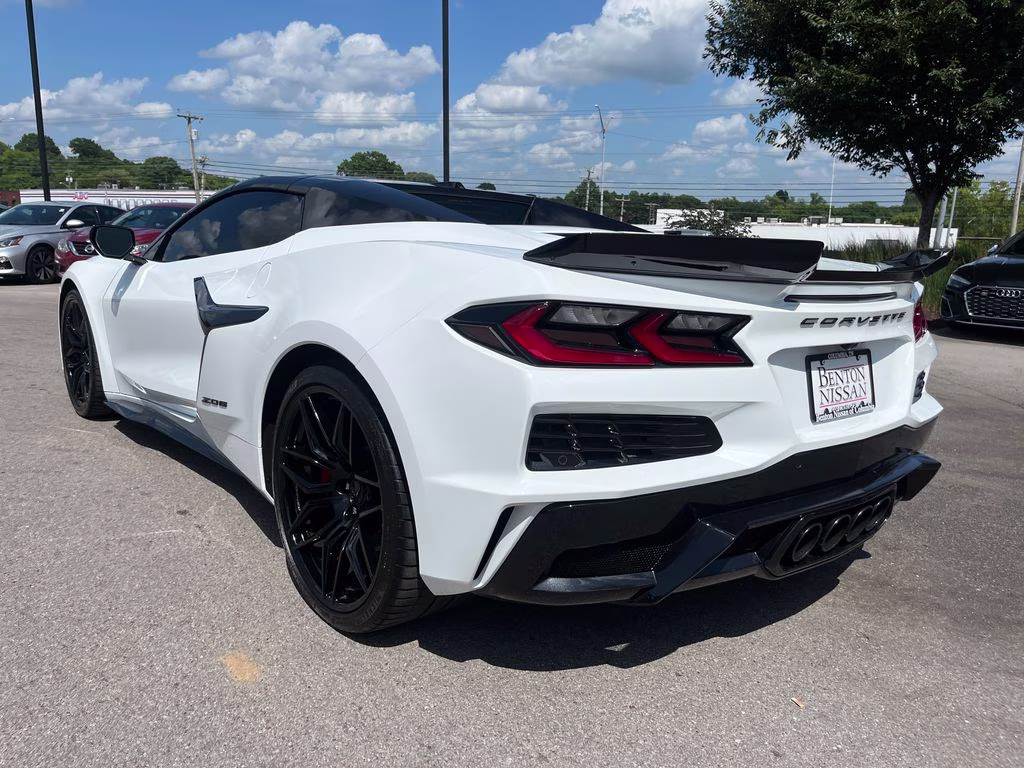 2024 Arctic White Chevrolet Corvette Z06 RWD Convertible