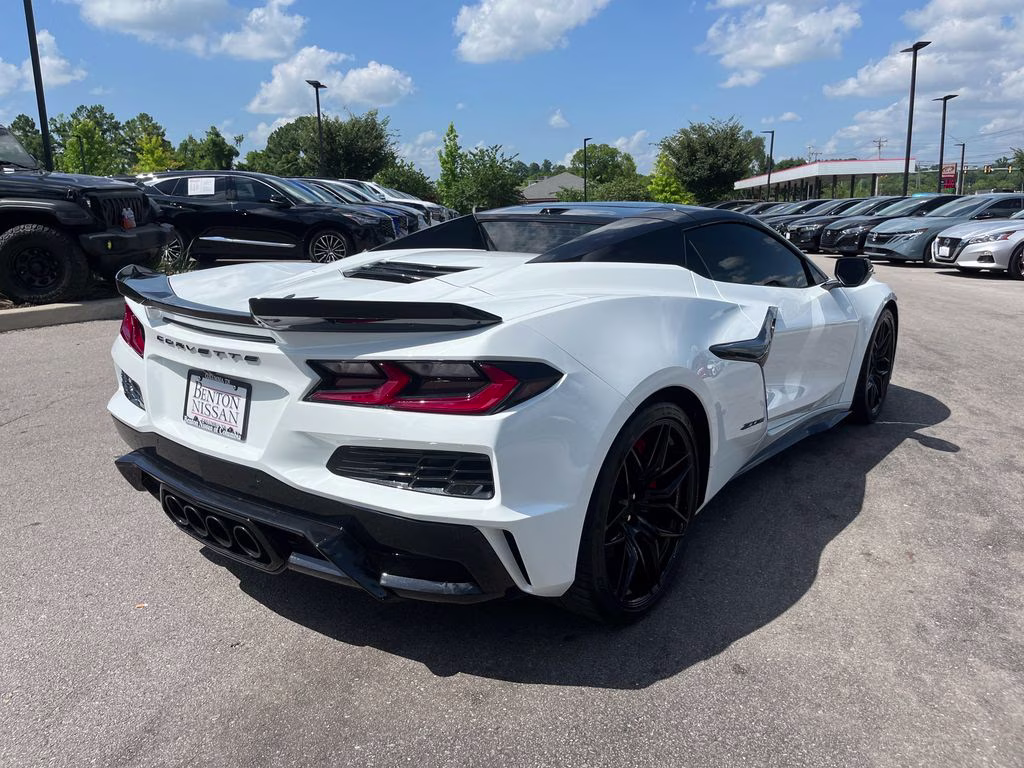 2024 Arctic White Chevrolet Corvette Z06 RWD Convertible