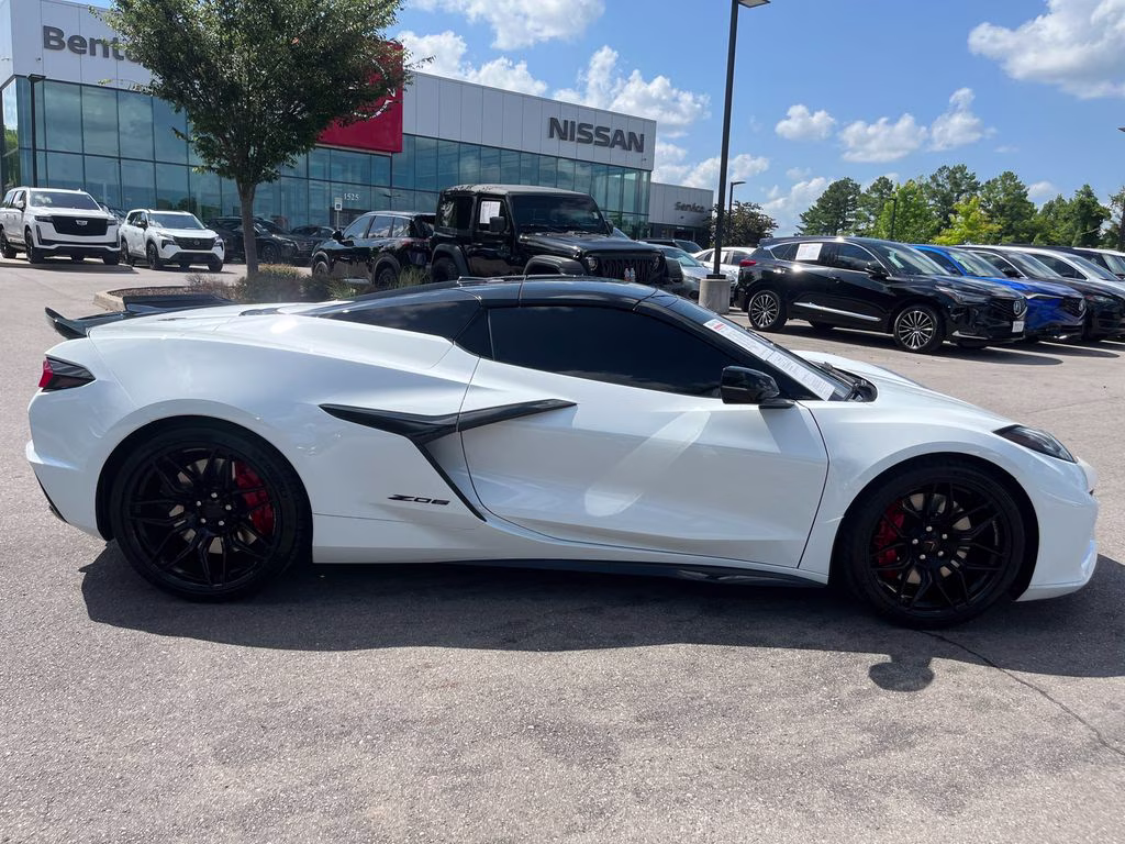 2024 Arctic White Chevrolet Corvette Z06 RWD Convertible