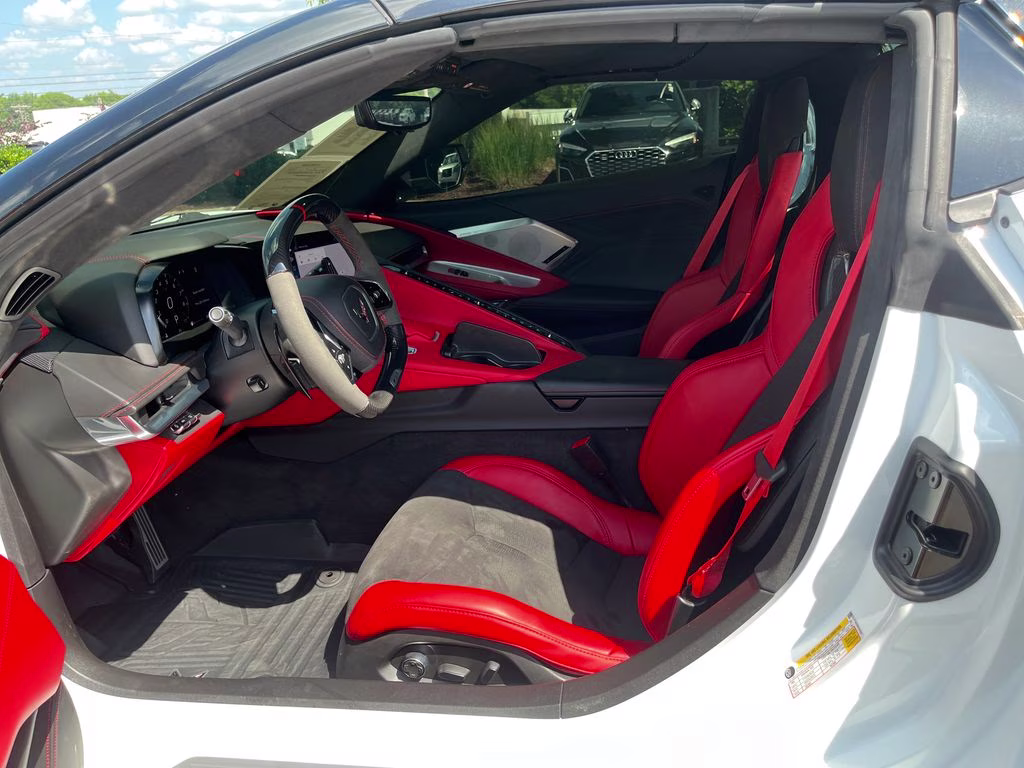 2024 Arctic White Chevrolet Corvette Z06 RWD Convertible
