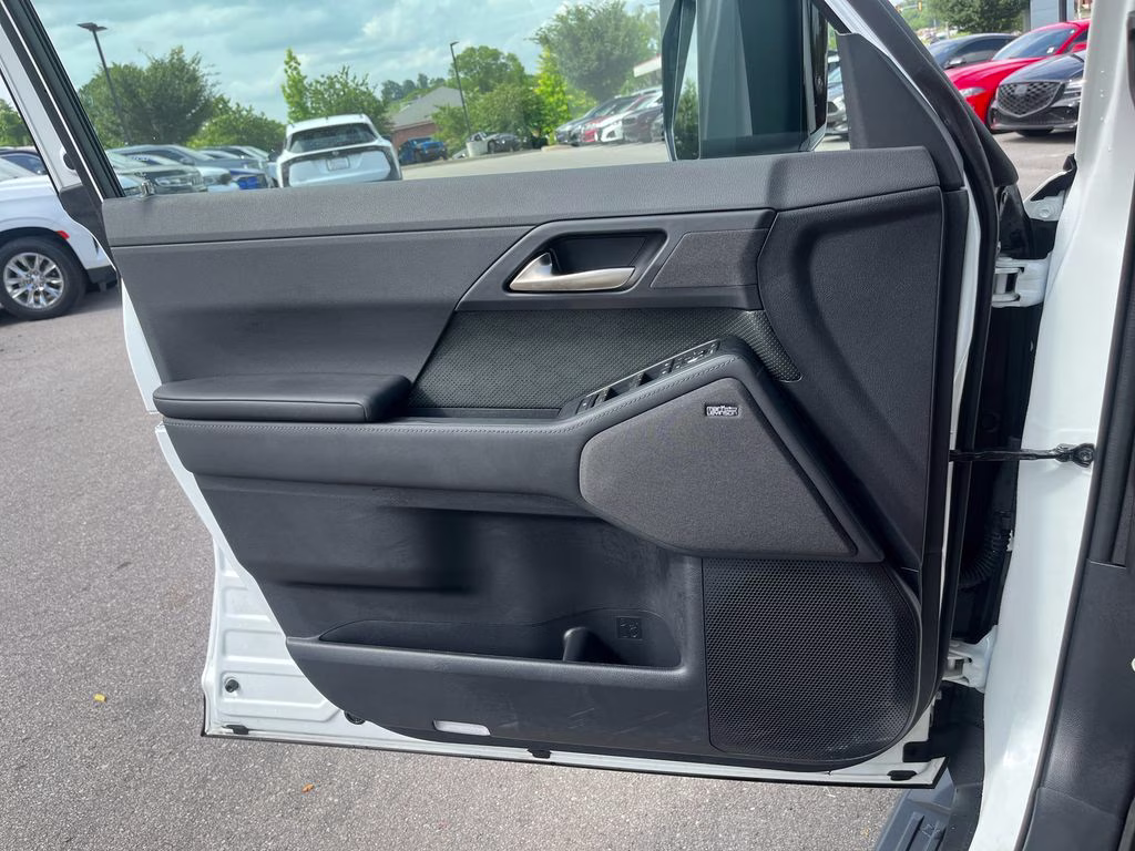 2024 White Pearl Lexus GX 550 Overtrail+ 4X4 SUV