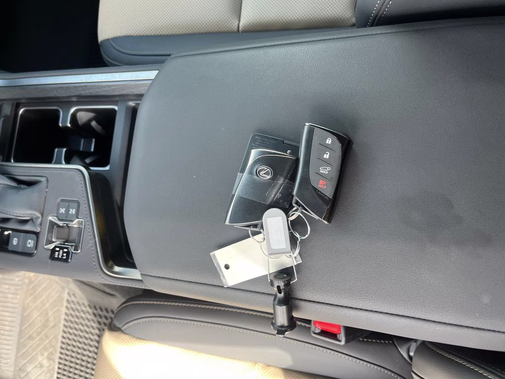 2024 White Pearl Lexus GX 550 Overtrail+ 4X4 SUV