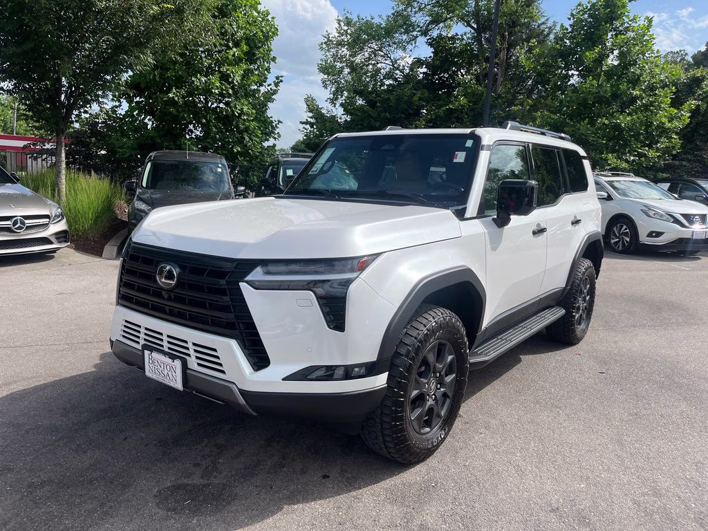2024 White Pearl Lexus GX 550 Overtrail+ 4X4 SUV
