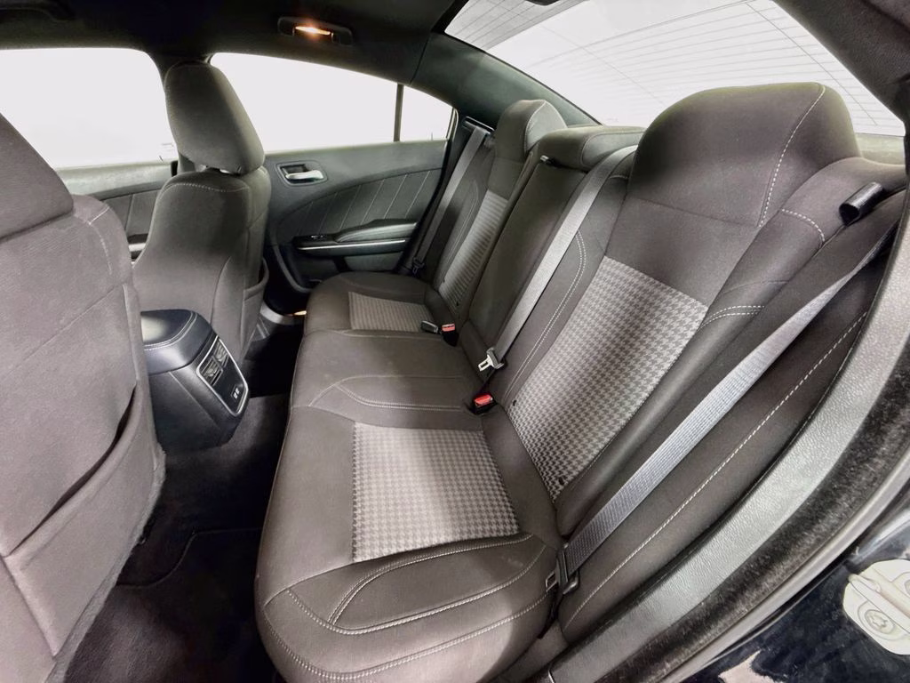 2023 Pitch Black Clearcoat Dodge Charger SXT RWD Sedan