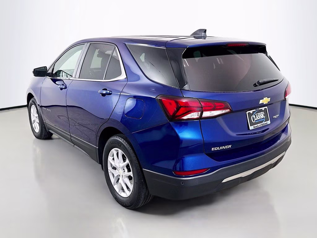 2023 Blue Glow Metallic Chevrolet Equinox LT FWD SUV
