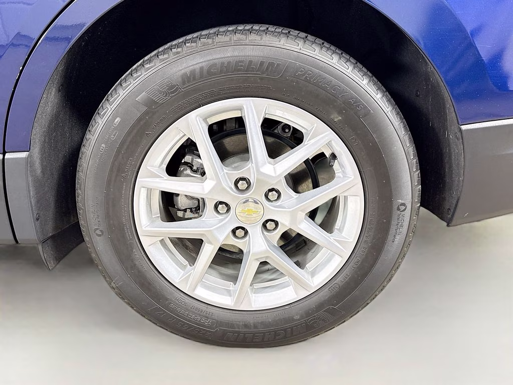 2023 Blue Glow Metallic Chevrolet Equinox LT FWD SUV