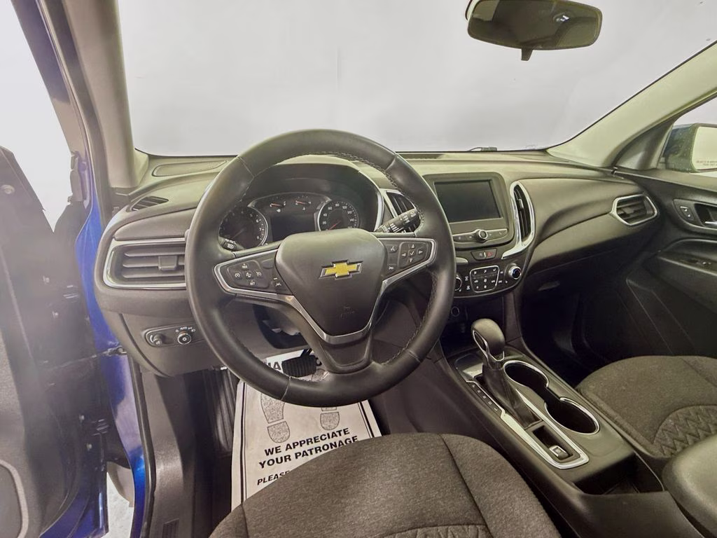 2023 Blue Glow Metallic Chevrolet Equinox LT FWD SUV