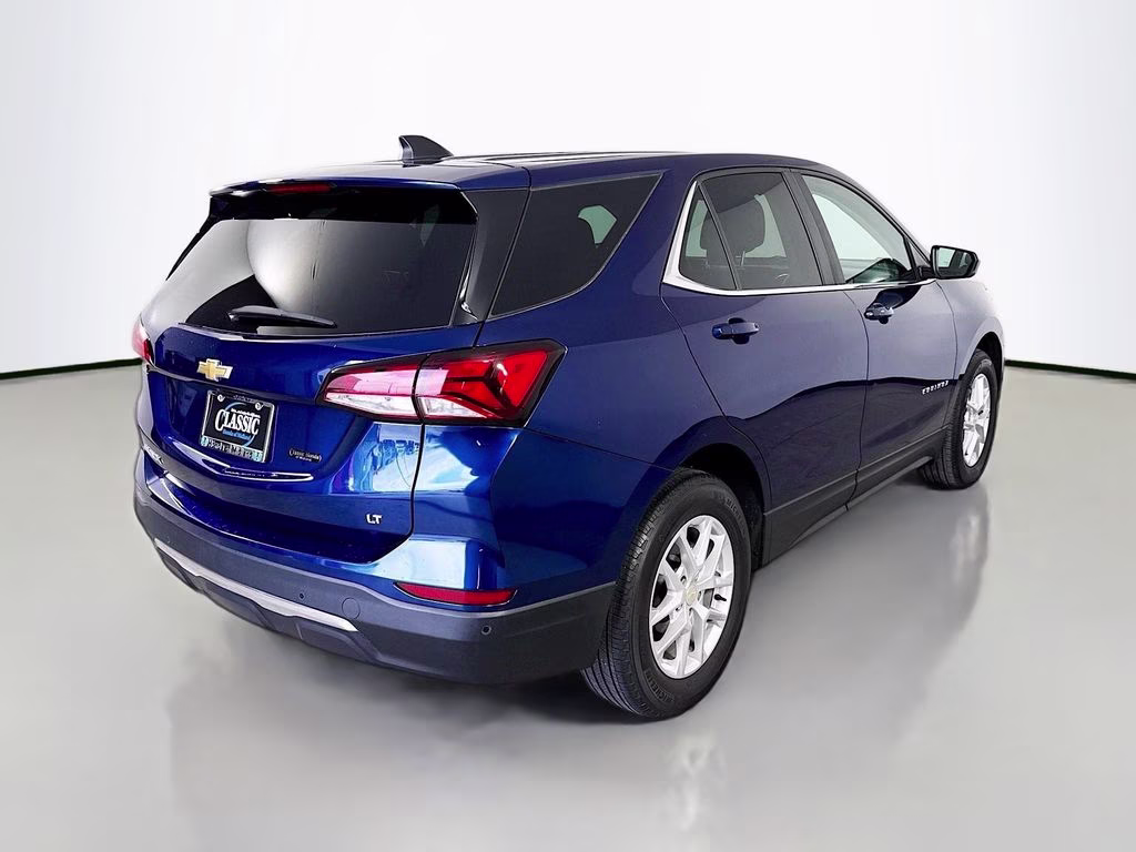 2023 Blue Glow Metallic Chevrolet Equinox LT FWD SUV