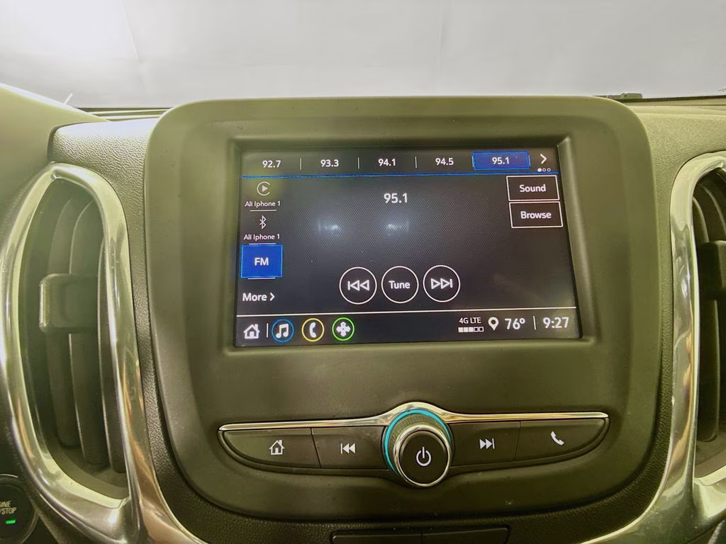 2023 Blue Glow Metallic Chevrolet Equinox LT FWD SUV